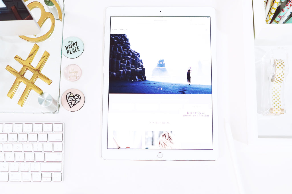 How To Create A Wedding Hashtag